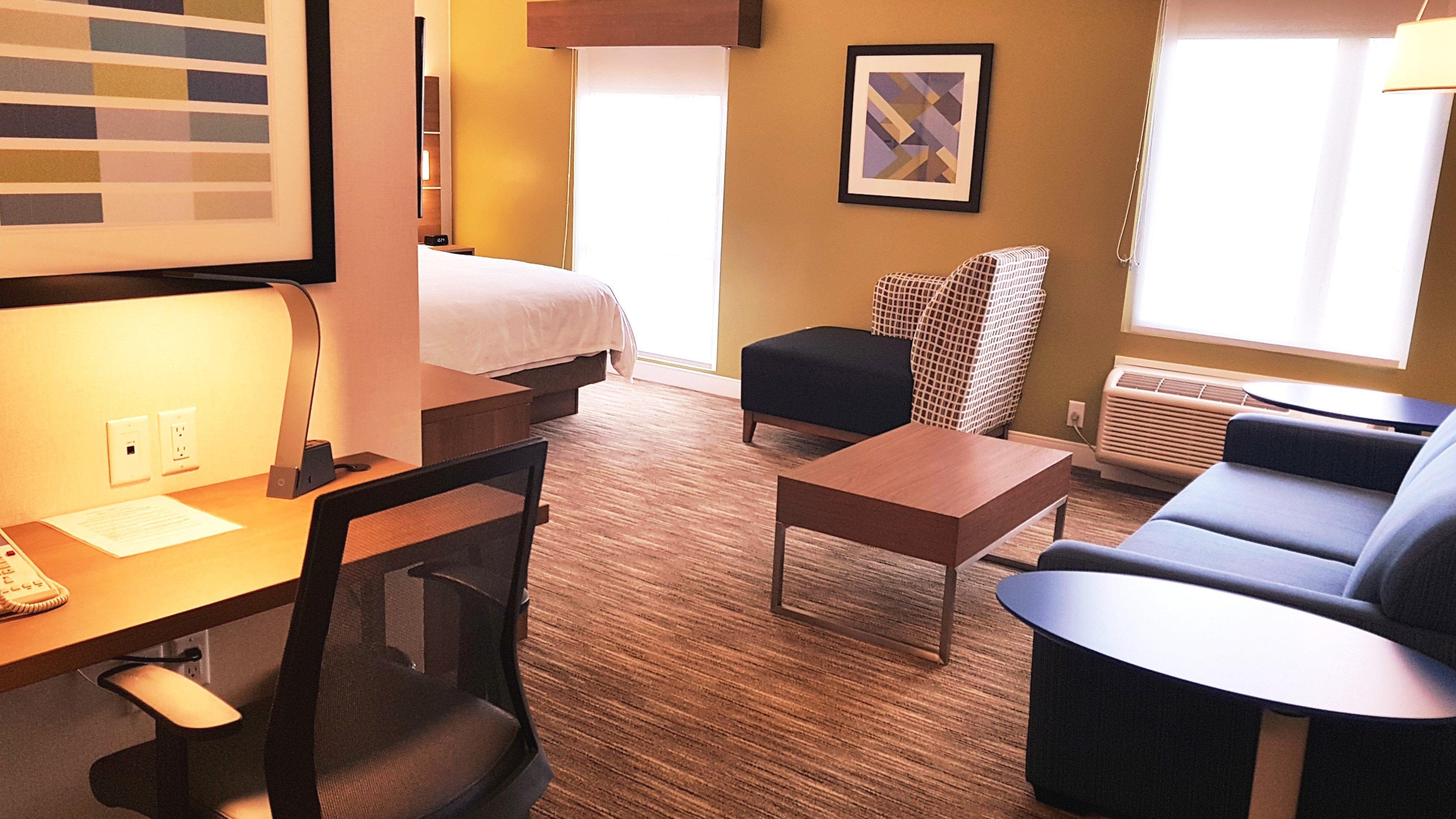 Holiday Inn Express And Suites Surrey By Ihg Luaran gambar